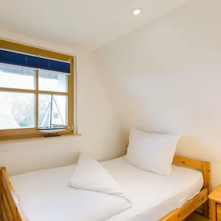 Reethaus In Holiday home Dierhagen